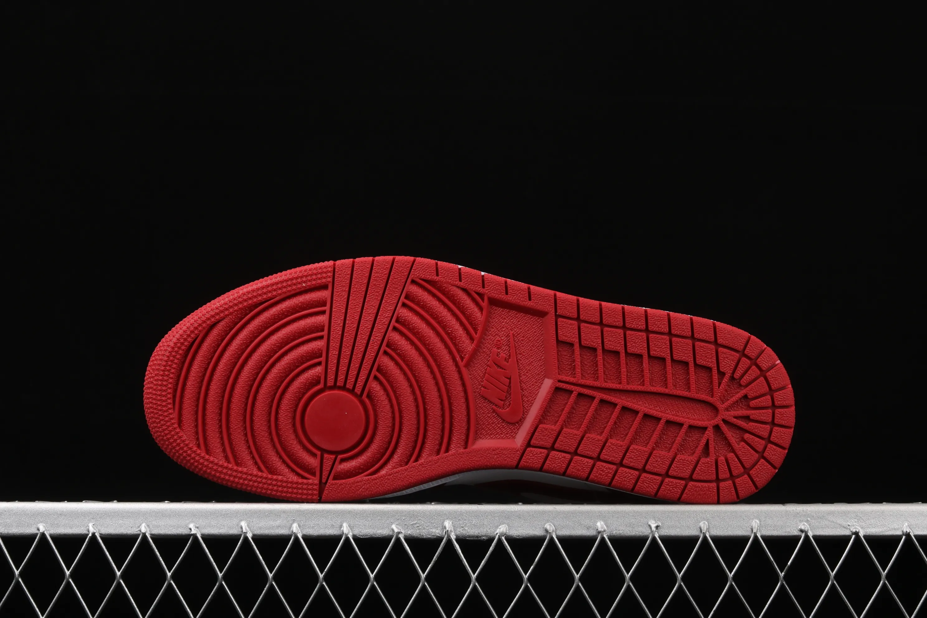 All categories Air Jordan Jordan series basketball shoes Air Jordan 1 Low New version Air Jordan 1 Low AJ1 Joe 1 low top leather white and red cultural and leisure sports sneakers 558553-611